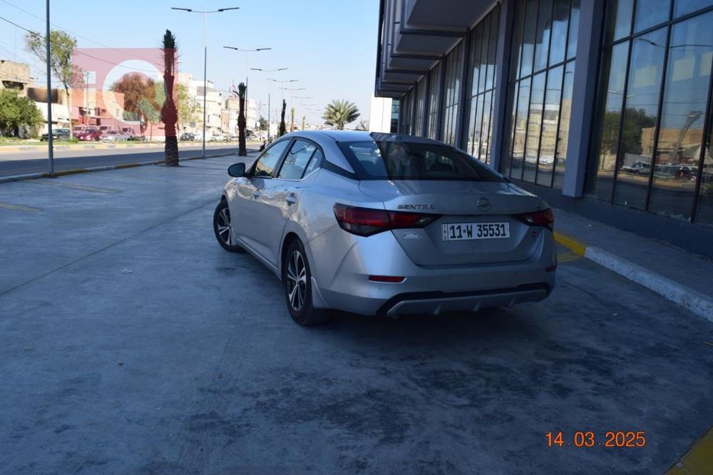 نیسان سێنترا